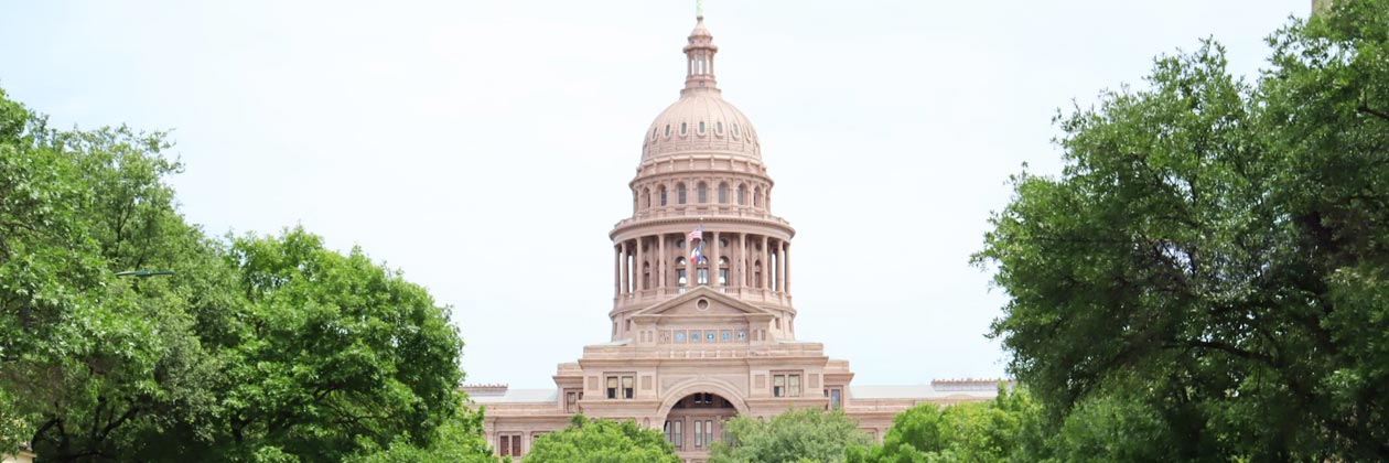 Texas Governor Abbott Vetoes THC Ban, Calls for More Regulation of Market